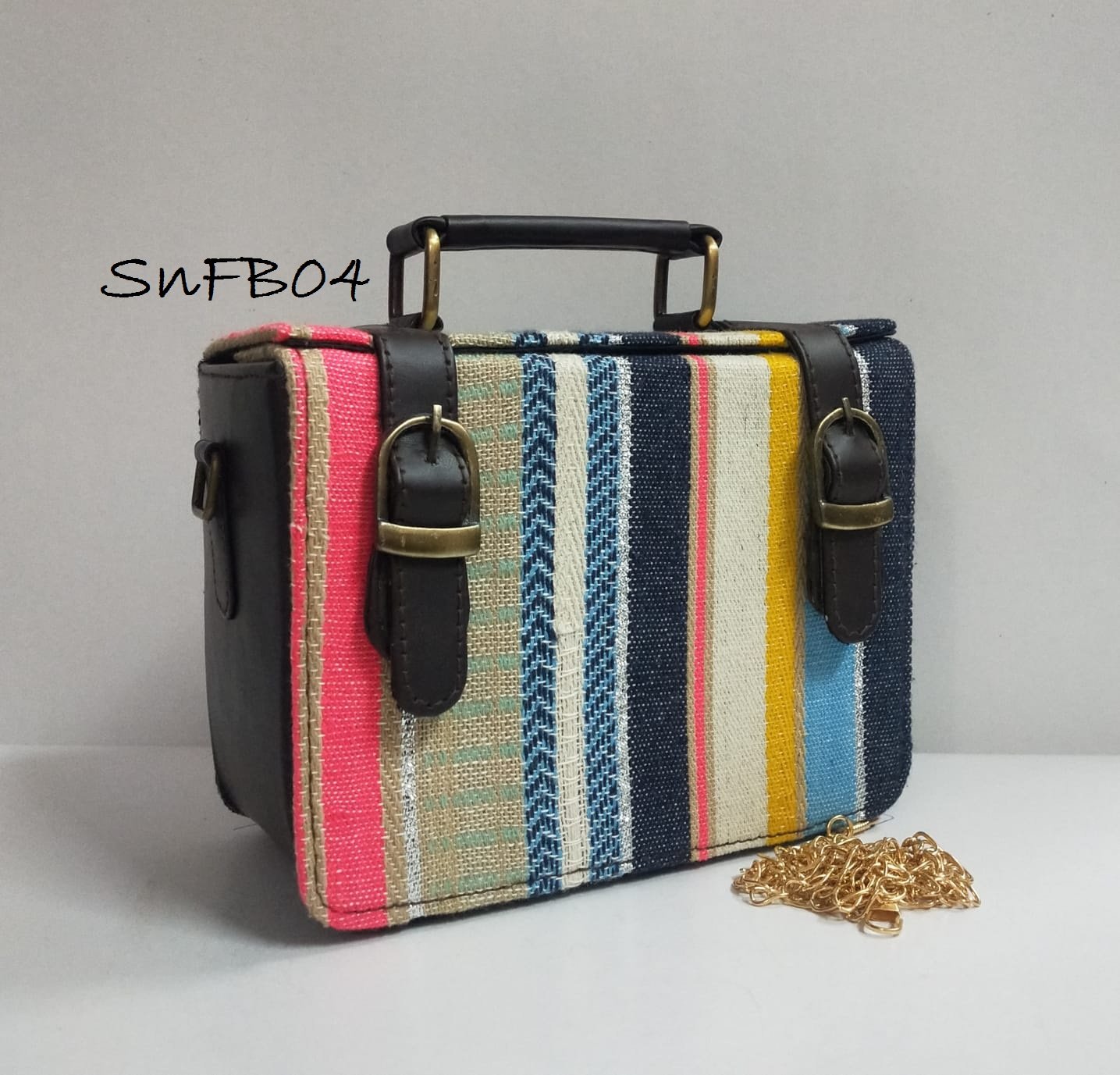 Style n Fashions Premium Mini Box Sling Bag with Golden Chain