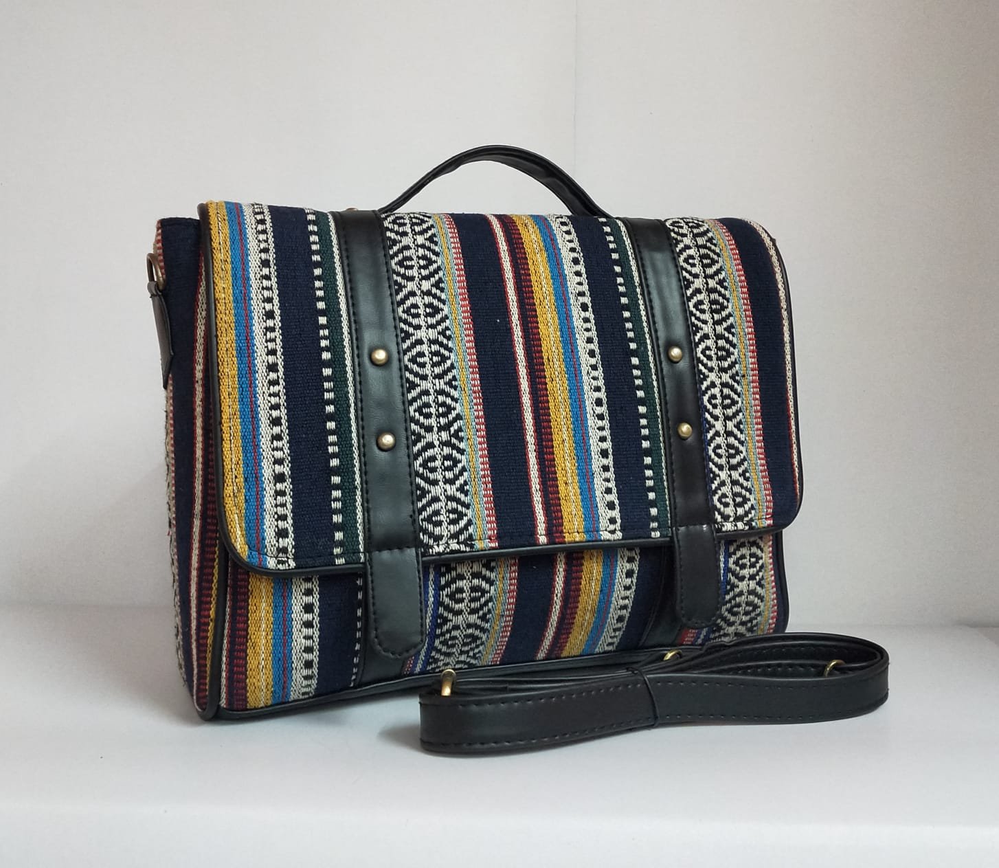 Style n Fashions Premium Messenger Bag with Detachable Adjustable Sling