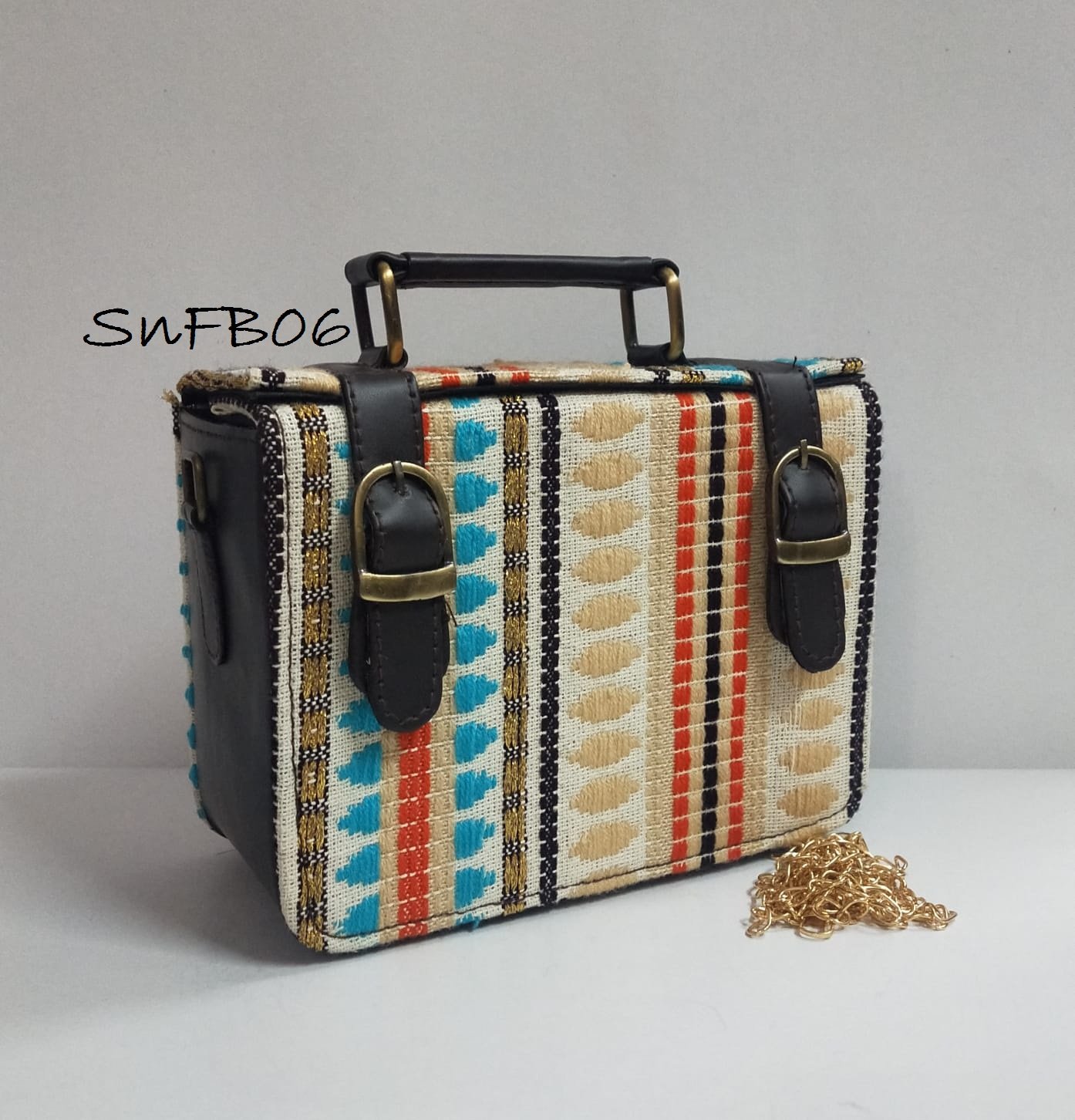 Style n Fashions Premium Mini Box Sling Bag with Golden Chain - Image 2