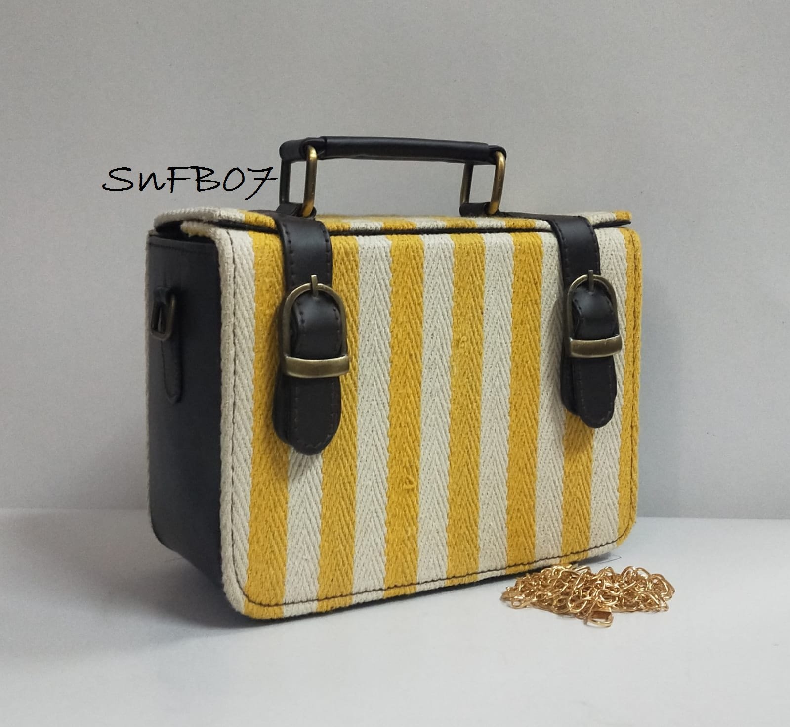 Style n Fashions Premium Mini Box Sling Bag with Golden Chain - Image 3