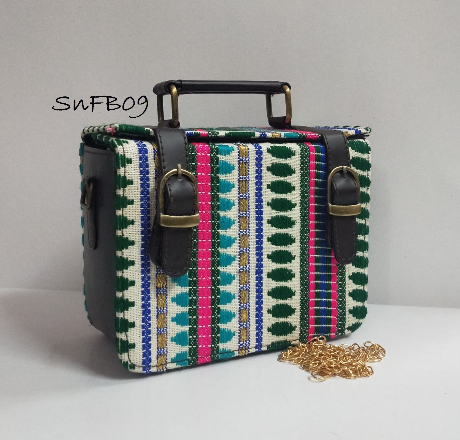 Style n Fashions Premium Mini Box Sling Bag with Golden Chain - Image 4