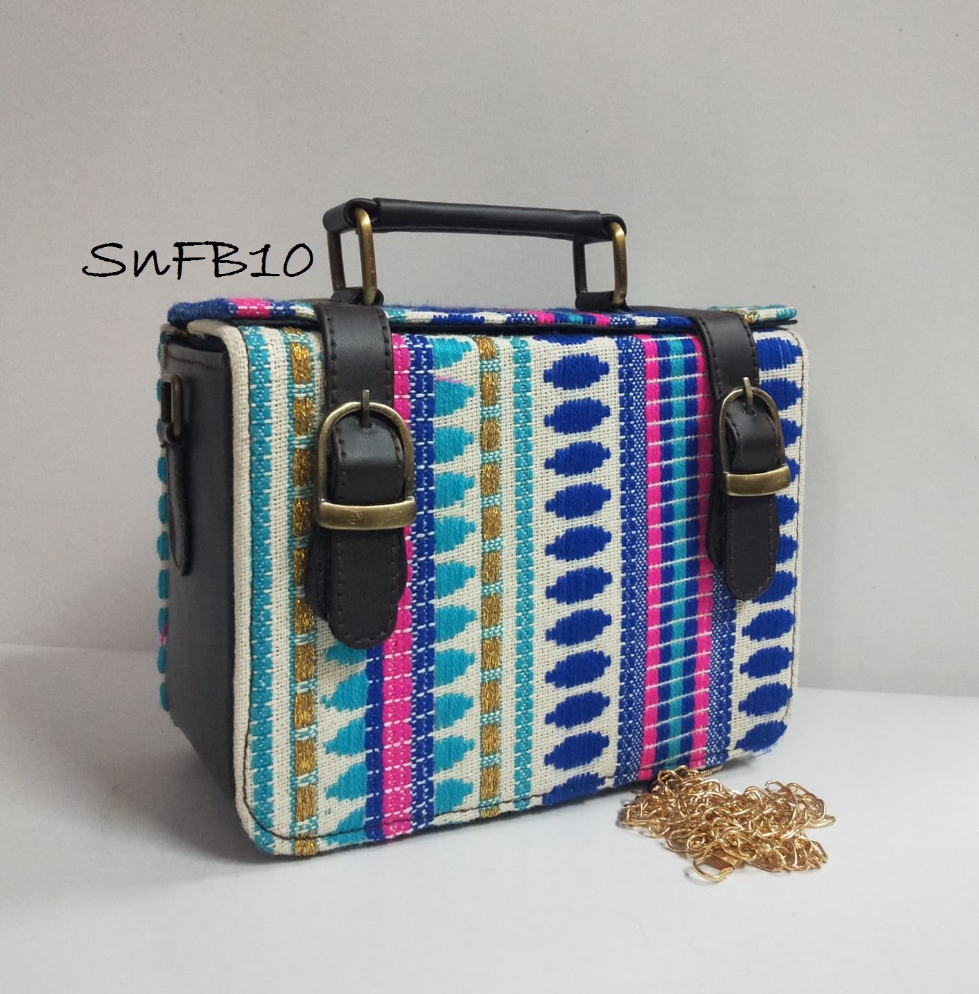 Style n Fashions Premium Mini Box Sling Bag with Golden Chain - Image 5