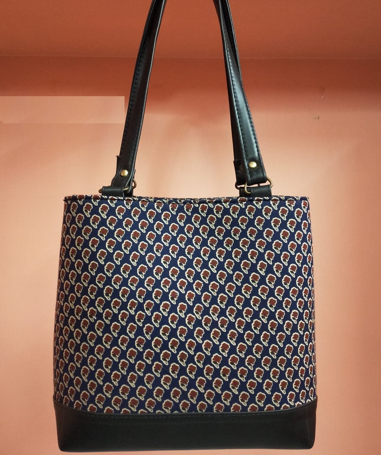 Style n Fashions Premium Multi Pocket Handbag with 3 Compartments - Image 2