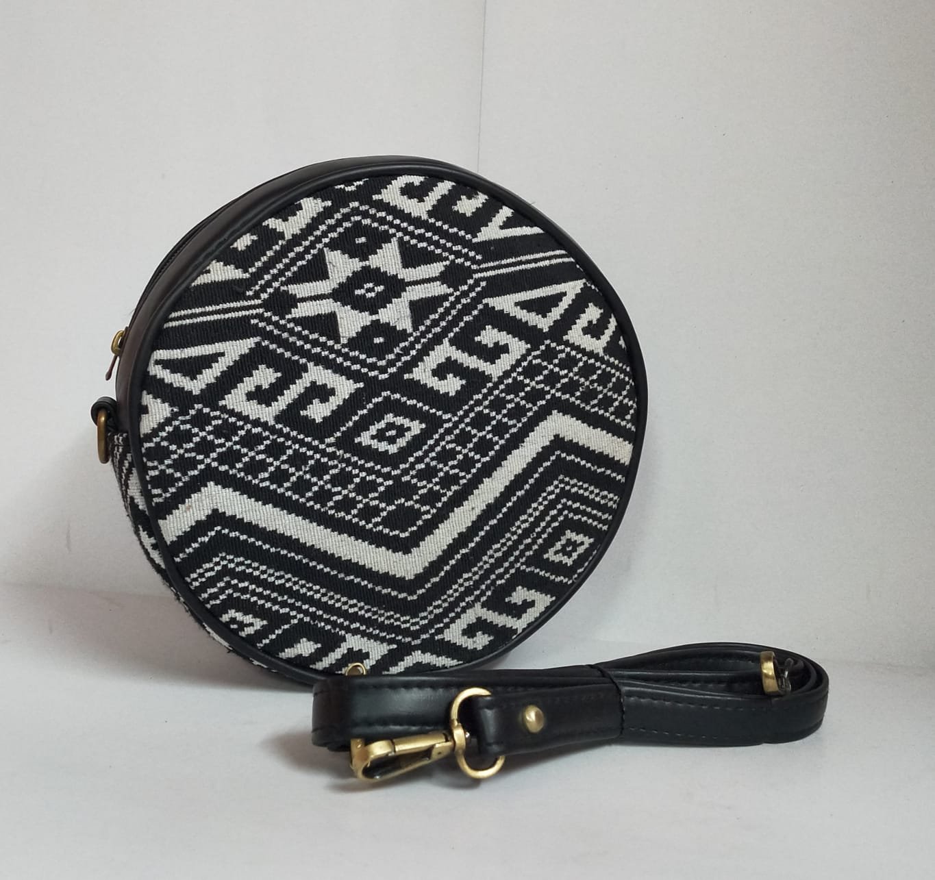 Style n Fashions Premium Round Sling Bag with Leatherette Strap - Image 4