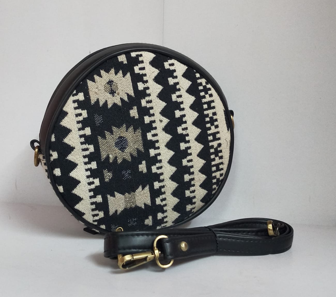 Style n Fashions Premium Round Sling Bag with Leatherette Strap - Image 6
