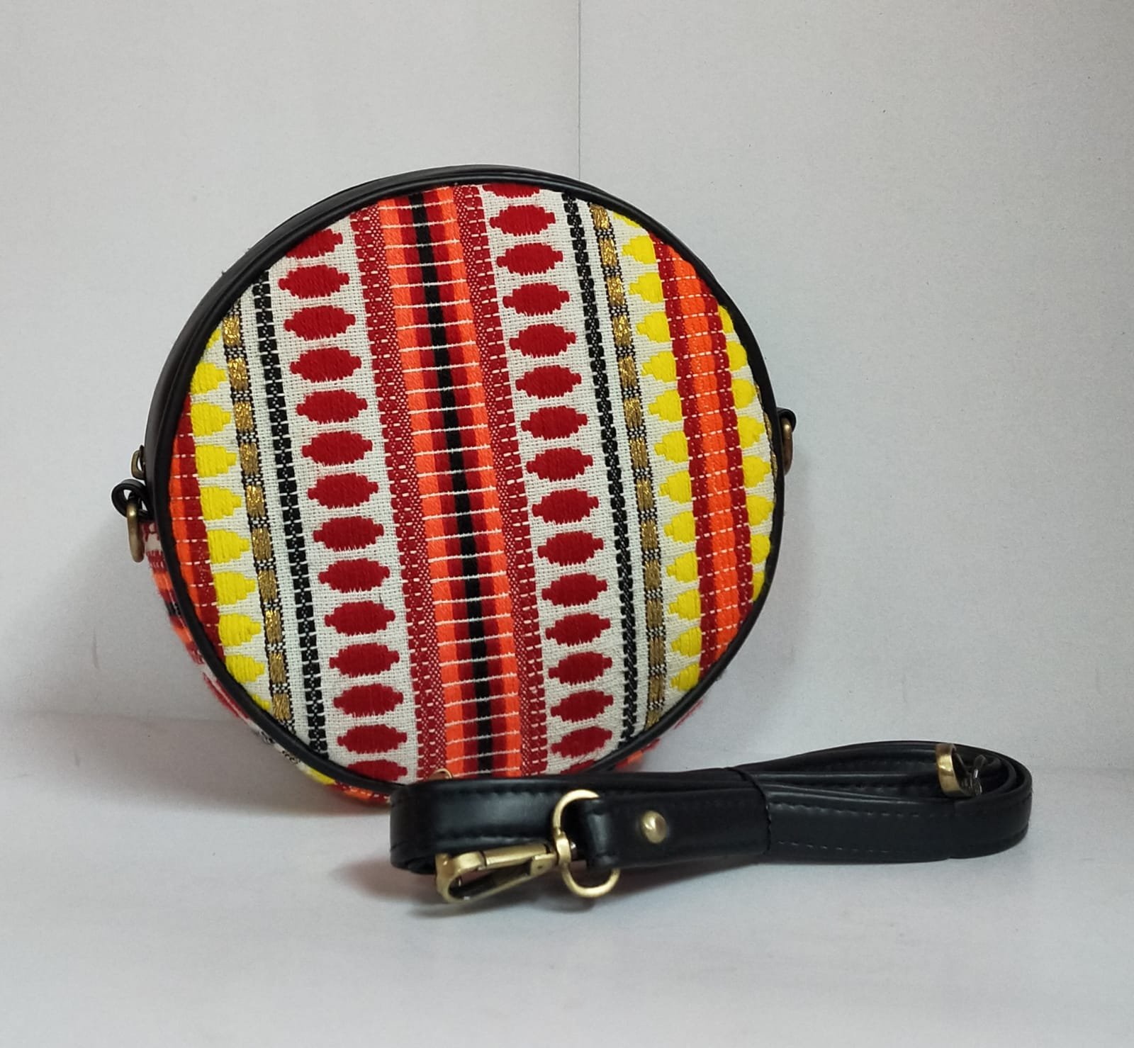 Style n Fashions Premium Round Sling Bag with Leatherette Strap - Image 7
