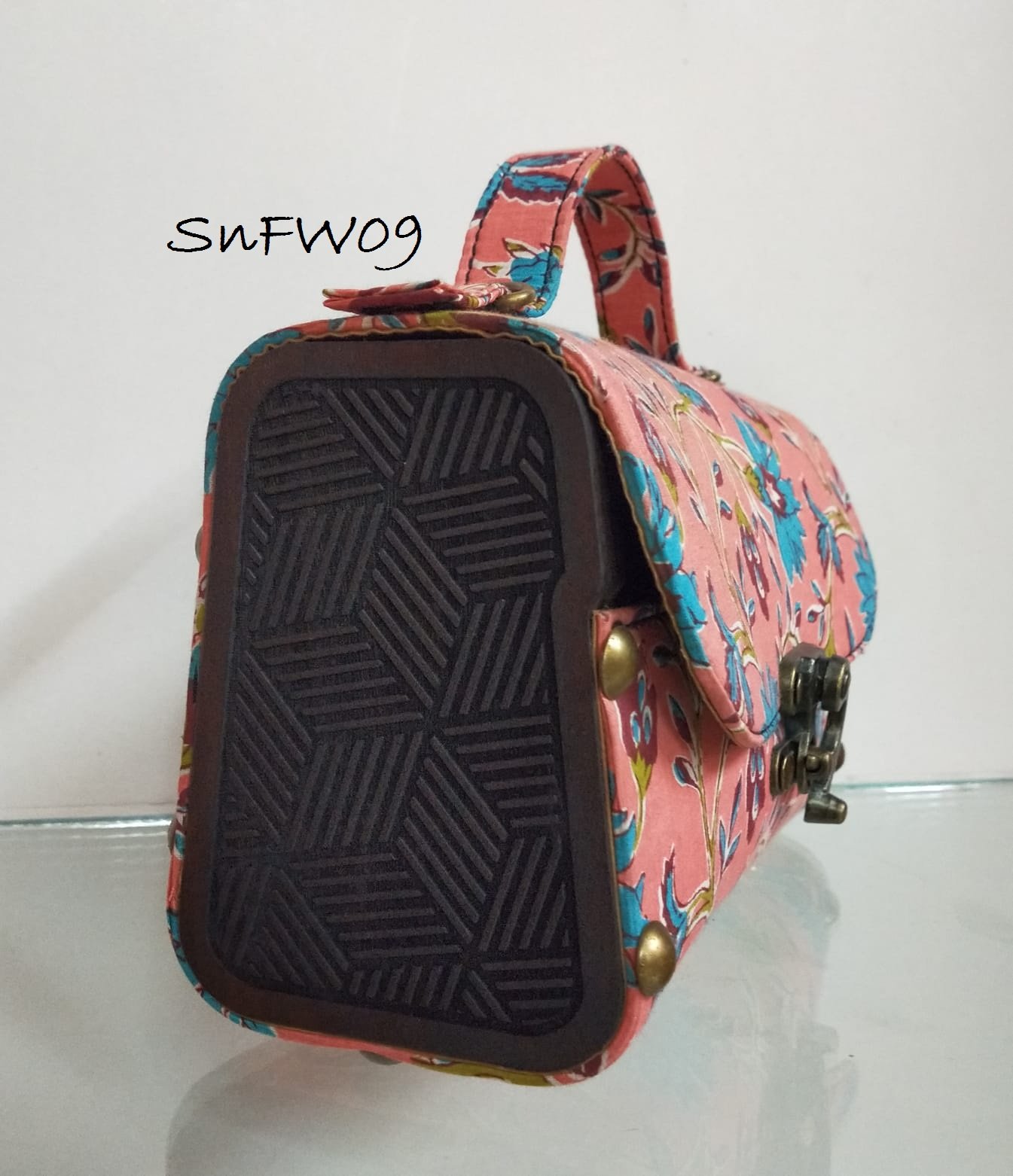 Style n Fashions Premium Wooden Sling Bag with Block Cotton Fabric & Antique Finish Strap - Image 7